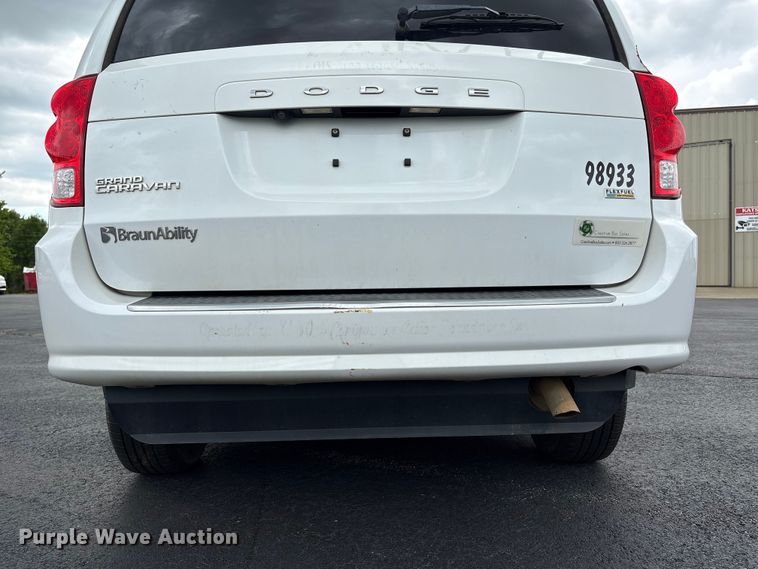 image for item NK9081 2019 Dodge Grand Caravan handicap accessible van