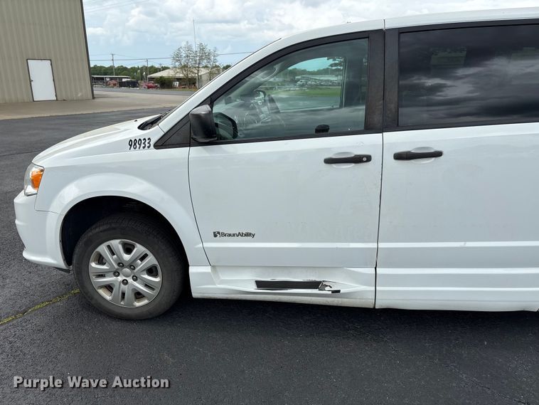 image for item NK9081 2019 Dodge Grand Caravan handicap accessible van
