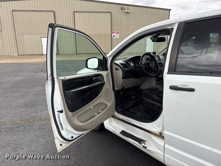 image for item NK9081 2019 Dodge Grand Caravan handicap accessible van