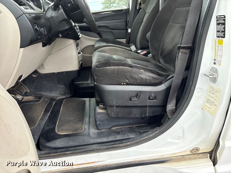 image for item NK9081 2019 Dodge Grand Caravan handicap accessible van