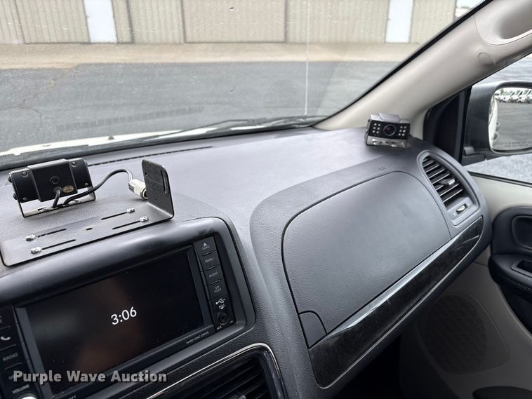 image for item NK9081 2019 Dodge Grand Caravan handicap accessible van