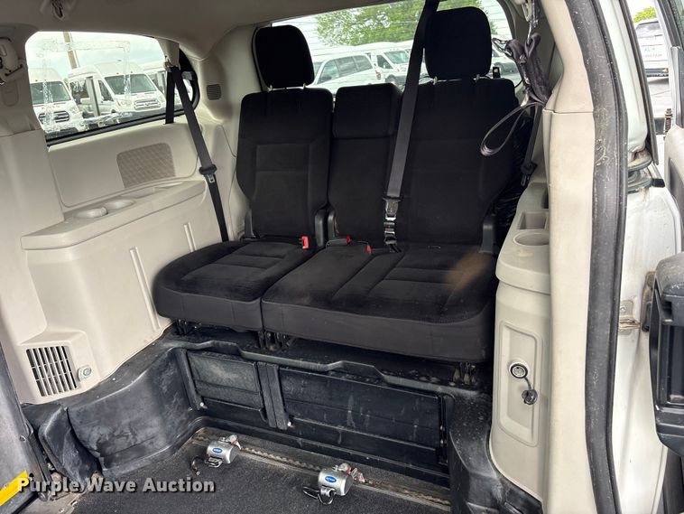 image for item NK9081 2019 Dodge Grand Caravan handicap accessible van