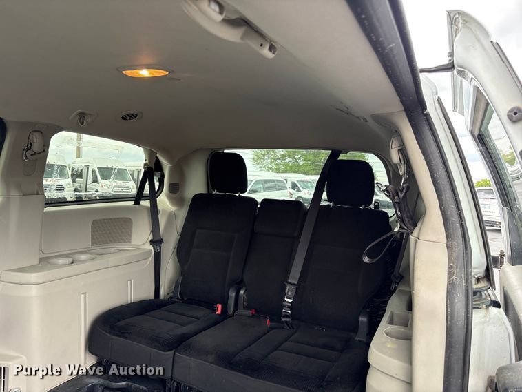 image for item NK9081 2019 Dodge Grand Caravan handicap accessible van