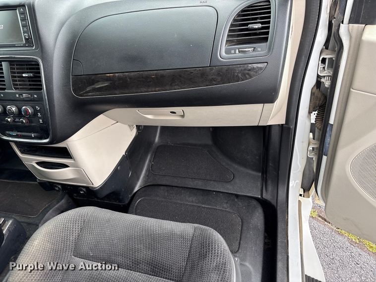 image for item NK9081 2019 Dodge Grand Caravan handicap accessible van