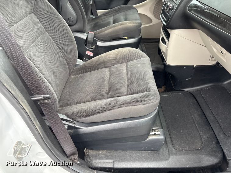 image for item NK9081 2019 Dodge Grand Caravan handicap accessible van