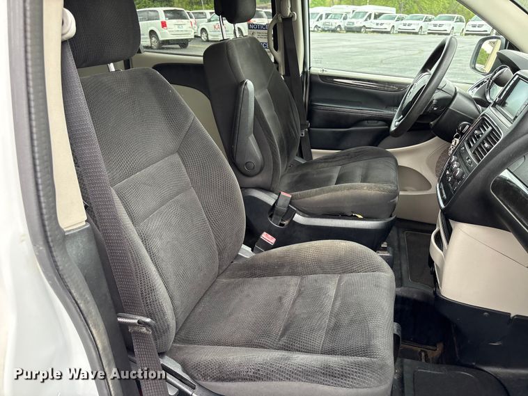 image for item NK9081 2019 Dodge Grand Caravan handicap accessible van