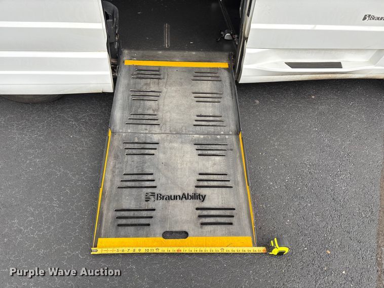 image for item NK9081 2019 Dodge Grand Caravan handicap accessible van