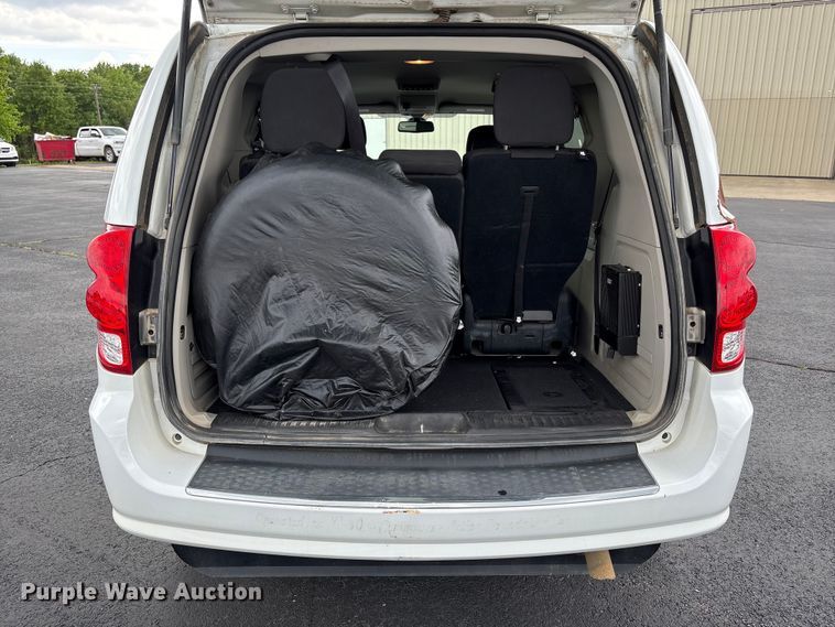 image for item NK9081 2019 Dodge Grand Caravan handicap accessible van
