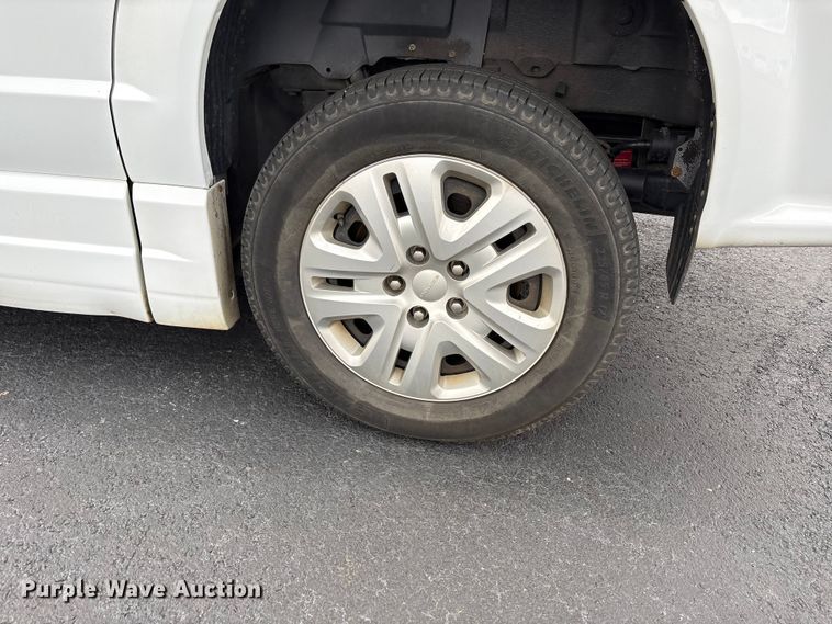image for item NK9081 2019 Dodge Grand Caravan handicap accessible van