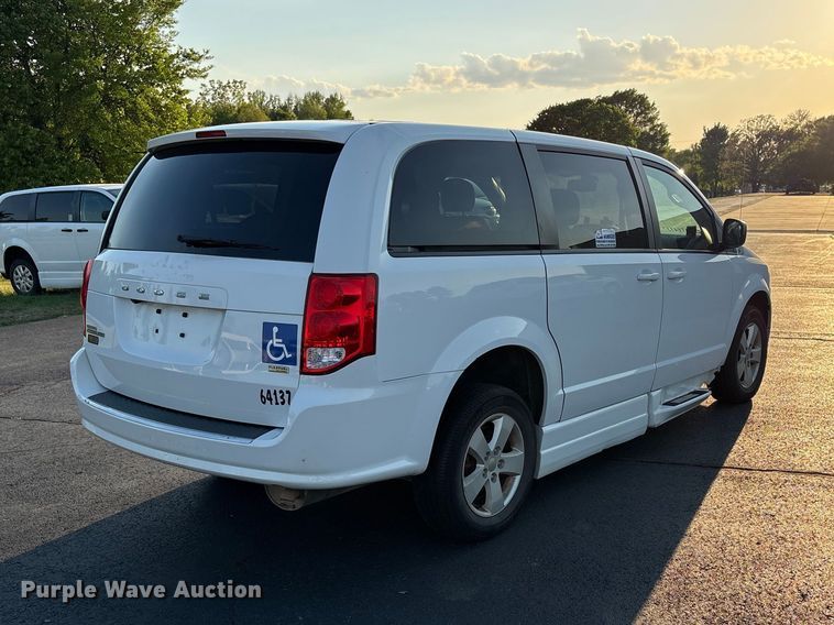 image for item NK9082 2018 Dodge Grand Caravan handicap accessible van