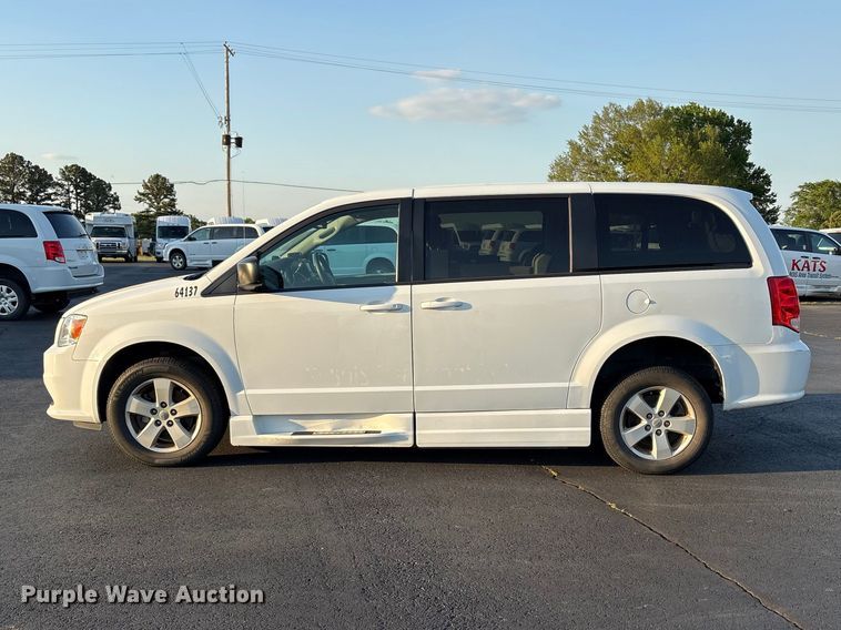image for item NK9082 2018 Dodge Grand Caravan handicap accessible van