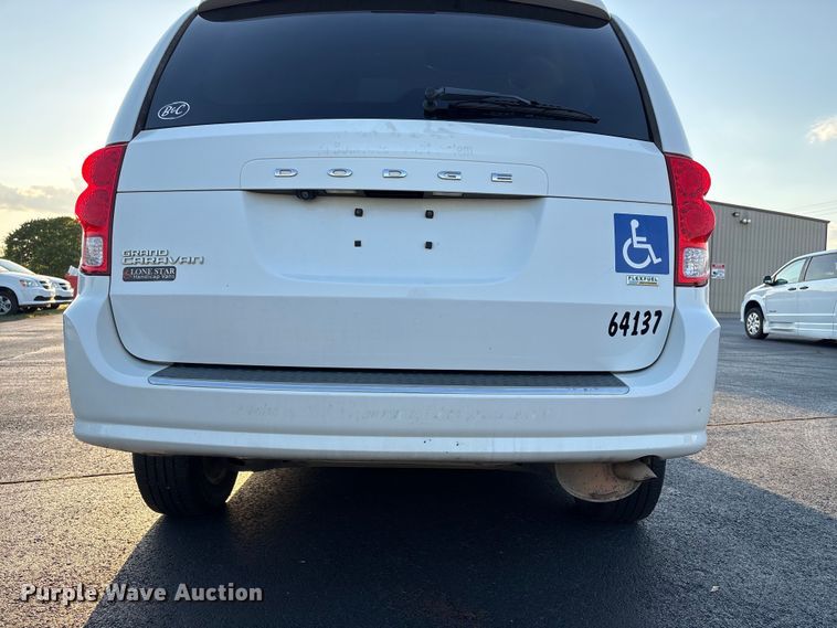 image for item NK9082 2018 Dodge Grand Caravan handicap accessible van
