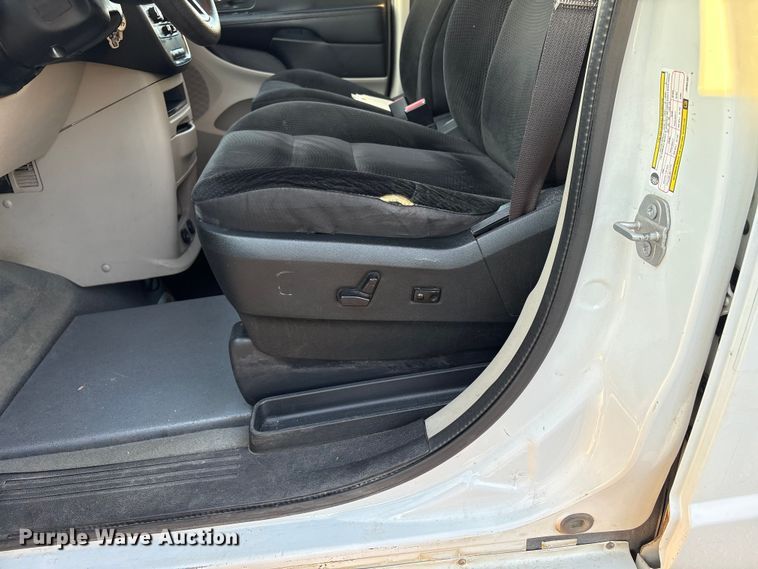 image for item NK9082 2018 Dodge Grand Caravan handicap accessible van