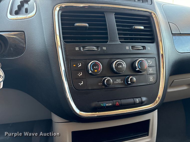 image for item NK9082 2018 Dodge Grand Caravan handicap accessible van