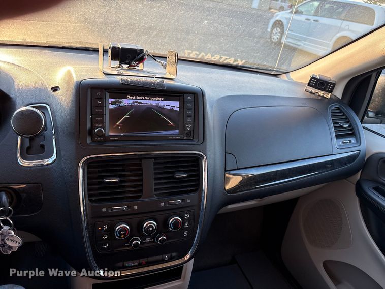 image for item NK9082 2018 Dodge Grand Caravan handicap accessible van