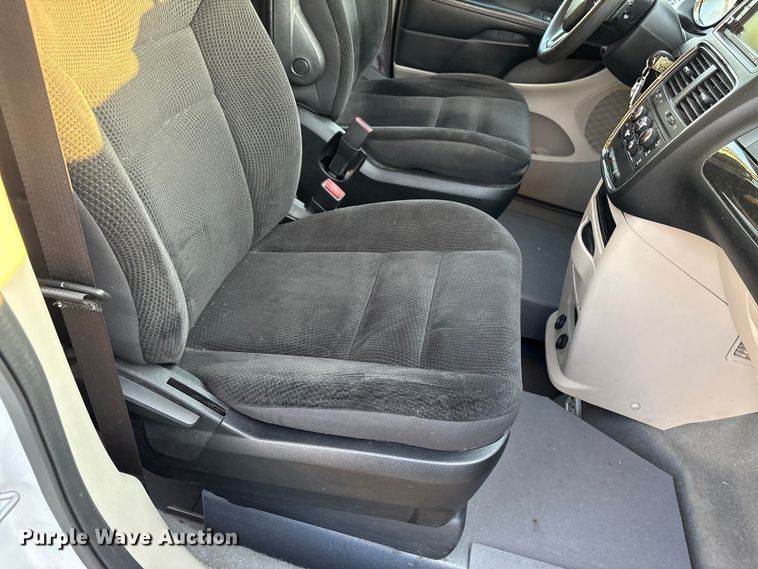 image for item NK9082 2018 Dodge Grand Caravan handicap accessible van