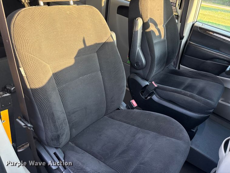 image for item NK9082 2018 Dodge Grand Caravan handicap accessible van