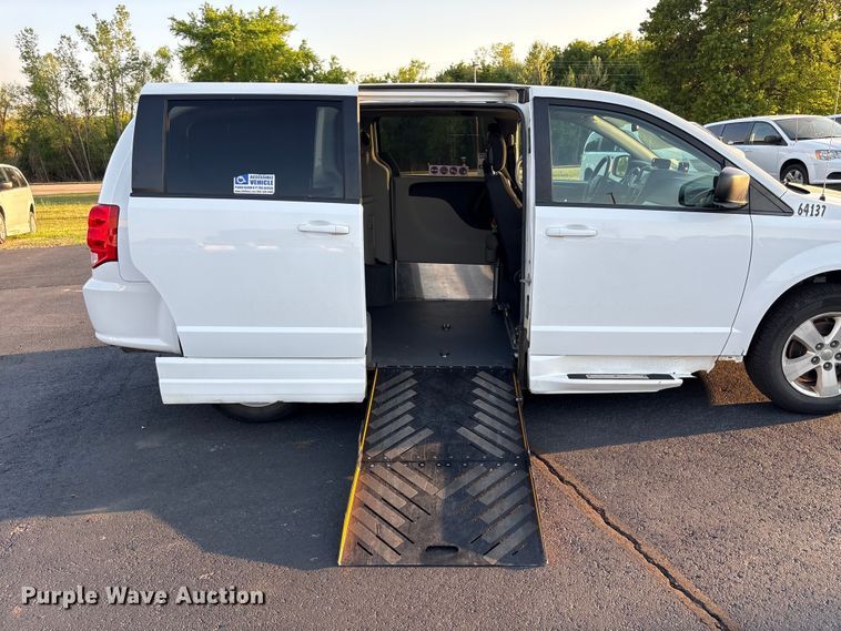 image for item NK9082 2018 Dodge Grand Caravan handicap accessible van