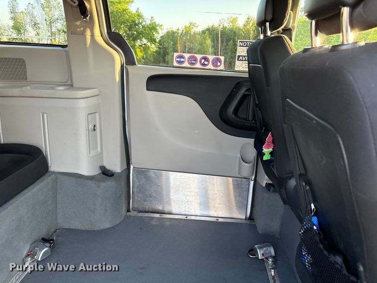 image for item NK9082 2018 Dodge Grand Caravan handicap accessible van