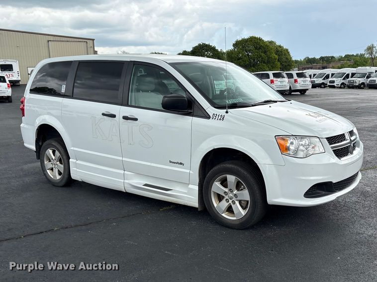 image for item NK9083 2019 Dodge Grand Caravan handicap accessible van