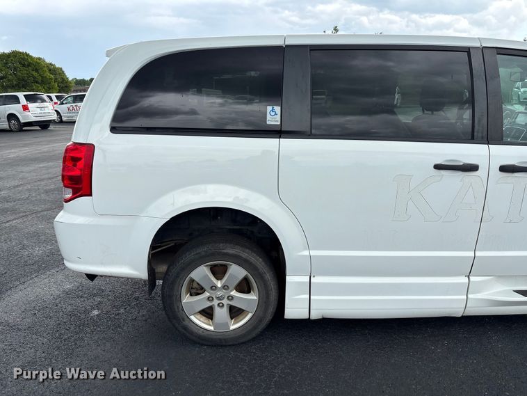 image for item NK9083 2019 Dodge Grand Caravan handicap accessible van