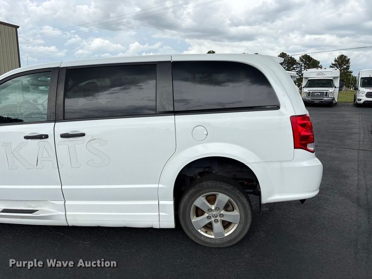 image for item NK9083 2019 Dodge Grand Caravan handicap accessible van