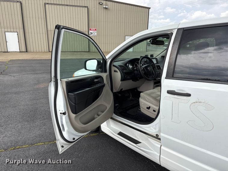 image for item NK9083 2019 Dodge Grand Caravan handicap accessible van
