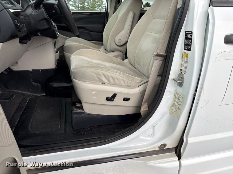 image for item NK9083 2019 Dodge Grand Caravan handicap accessible van
