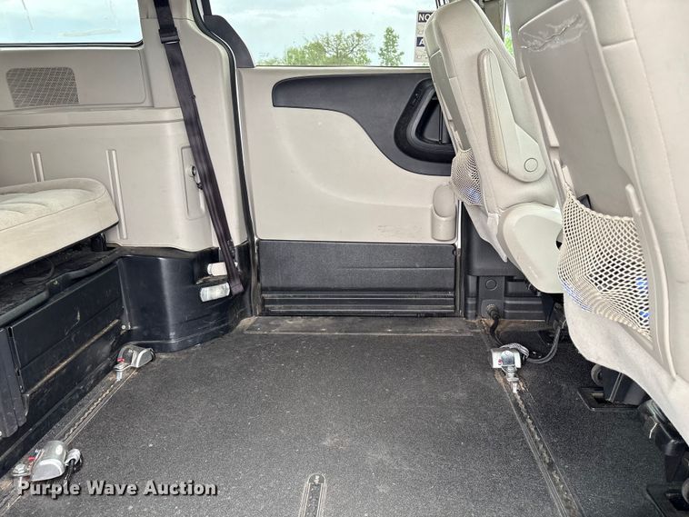 image for item NK9083 2019 Dodge Grand Caravan handicap accessible van