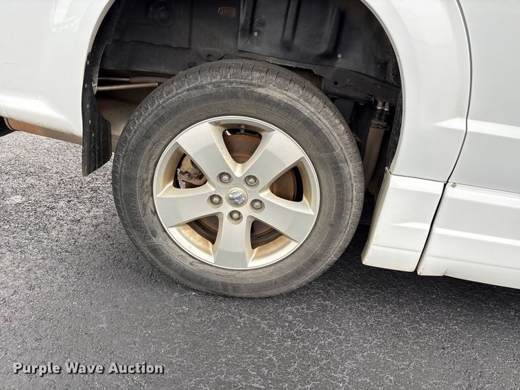 image for item NK9083 2019 Dodge Grand Caravan handicap accessible van