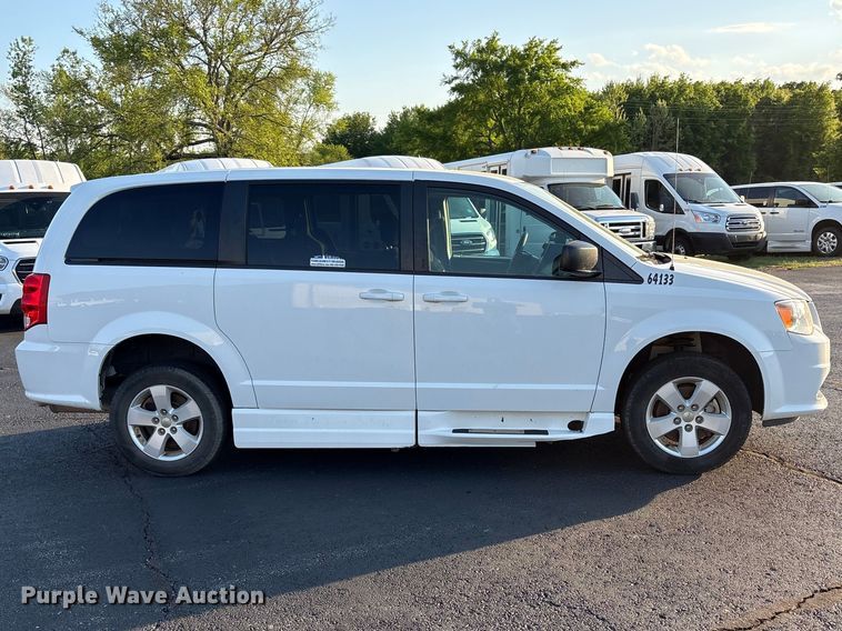 image for item NK9084 2018 Dodge Grand Caravan handicap accessible van