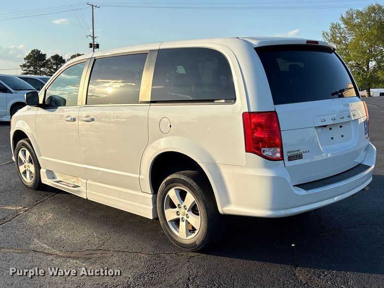 image for item NK9084 2018 Dodge Grand Caravan handicap accessible van