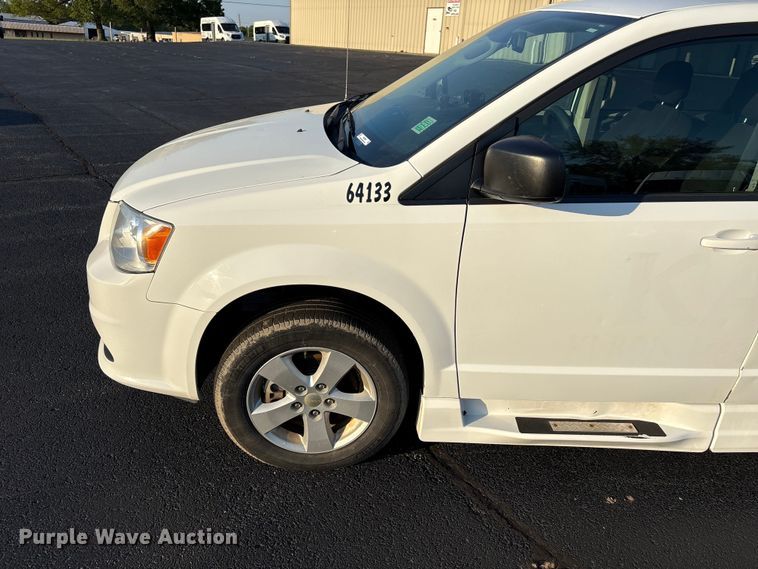 image for item NK9084 2018 Dodge Grand Caravan handicap accessible van
