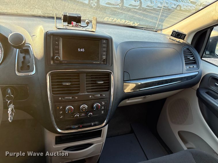 image for item NK9084 2018 Dodge Grand Caravan handicap accessible van