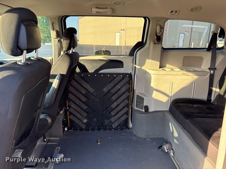 image for item NK9084 2018 Dodge Grand Caravan handicap accessible van