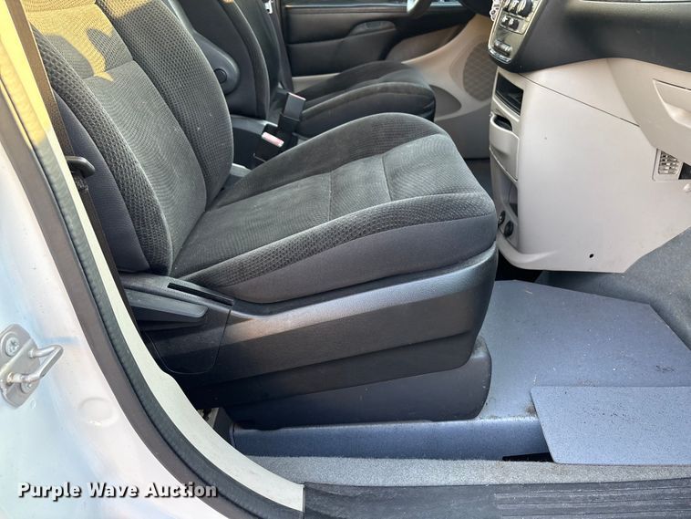 image for item NK9084 2018 Dodge Grand Caravan handicap accessible van