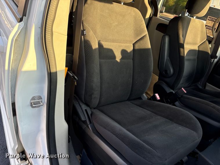 image for item NK9084 2018 Dodge Grand Caravan handicap accessible van