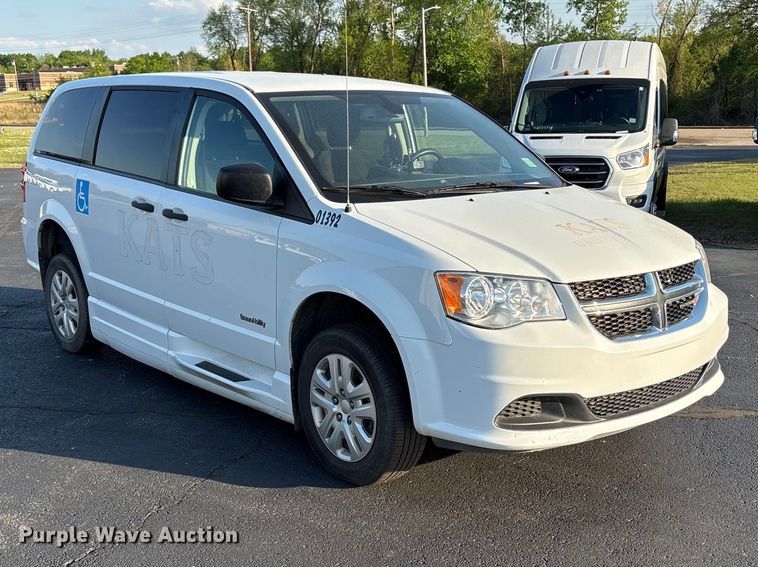 image for item NK9085 2019 Dodge Grand Caravan handicap accessible van