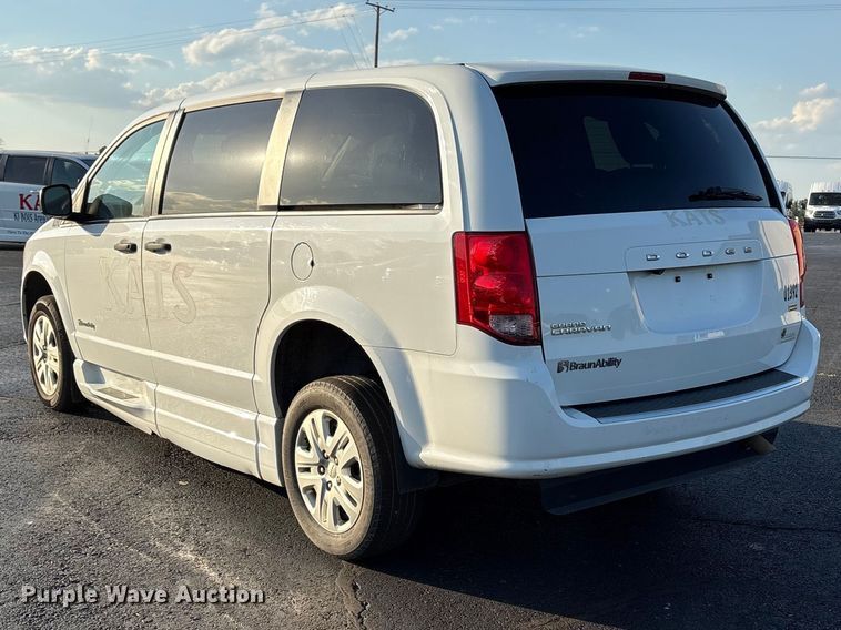 image for item NK9085 2019 Dodge Grand Caravan handicap accessible van
