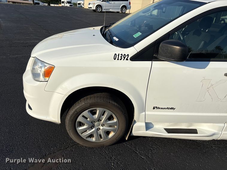image for item NK9085 2019 Dodge Grand Caravan handicap accessible van