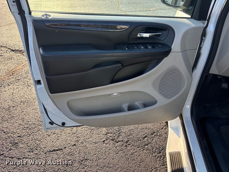 image for item NK9085 2019 Dodge Grand Caravan handicap accessible van