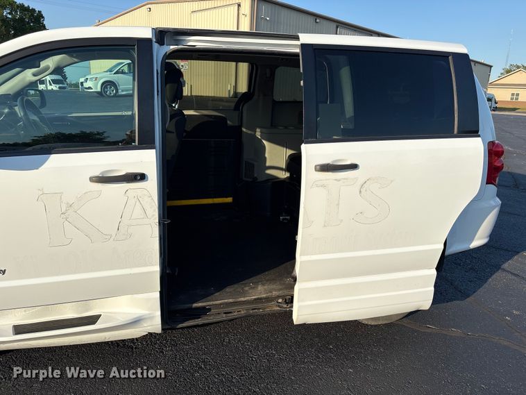 image for item NK9085 2019 Dodge Grand Caravan handicap accessible van