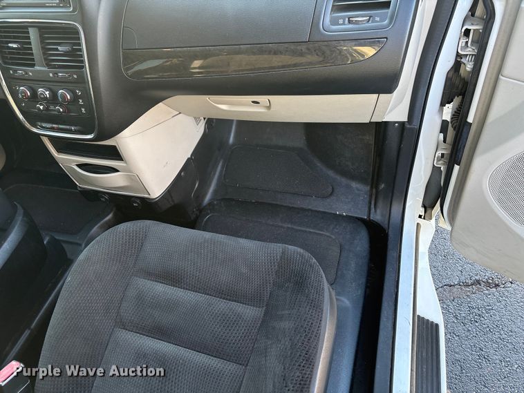 image for item NK9085 2019 Dodge Grand Caravan handicap accessible van