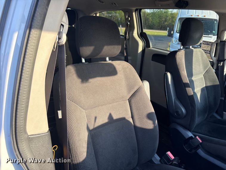 image for item NK9085 2019 Dodge Grand Caravan handicap accessible van