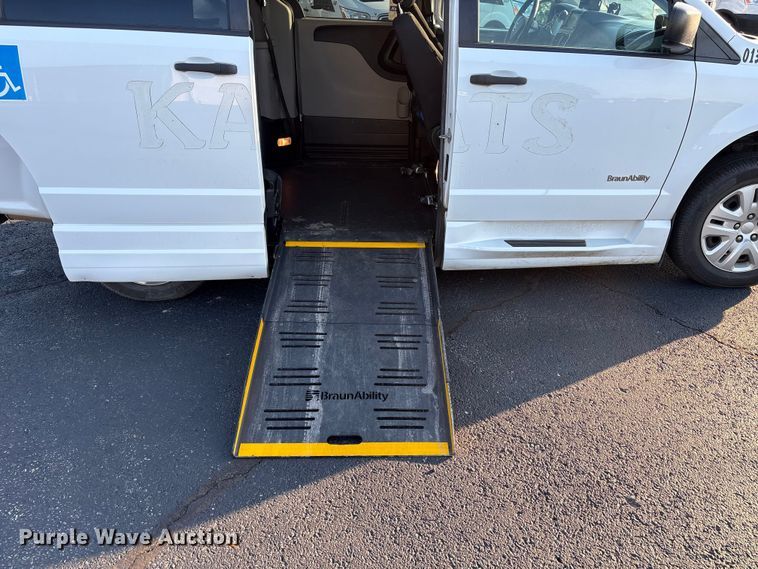 image for item NK9085 2019 Dodge Grand Caravan handicap accessible van