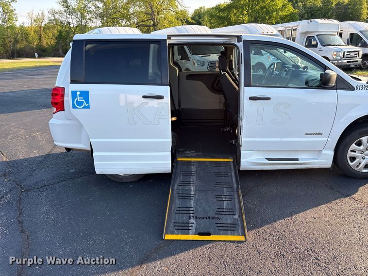 image for item NK9085 2019 Dodge Grand Caravan handicap accessible van
