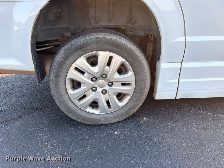 image for item NK9085 2019 Dodge Grand Caravan handicap accessible van