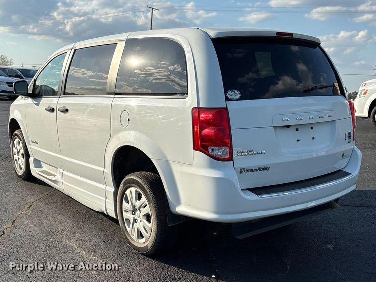 image for item NK9086 2019 Dodge Grand Caravan handicap accessible van