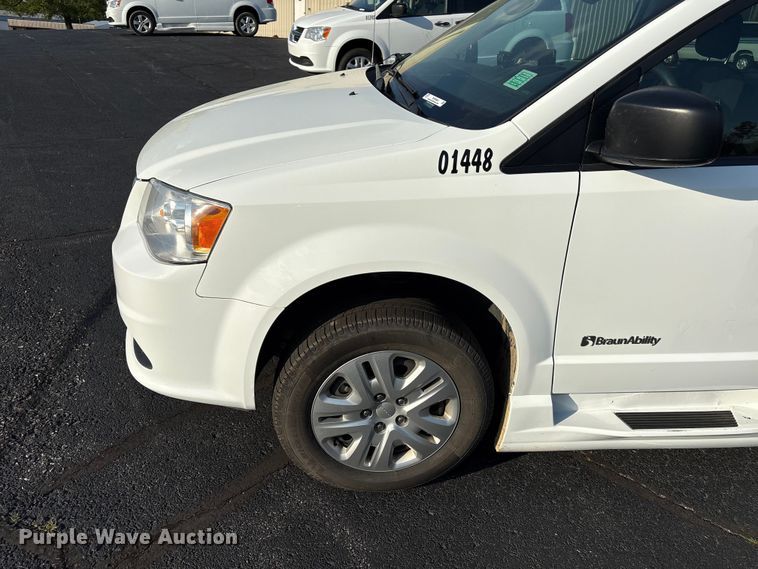 image for item NK9086 2019 Dodge Grand Caravan handicap accessible van