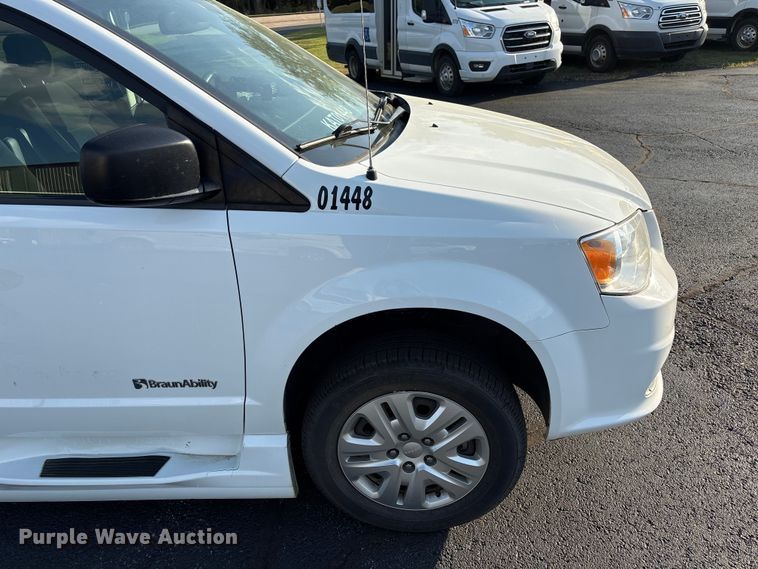 image for item NK9086 2019 Dodge Grand Caravan handicap accessible van